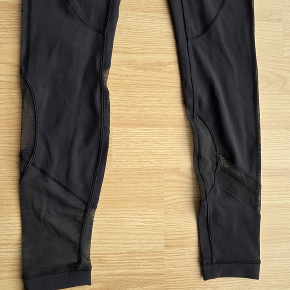 LULULEMON Mesh Panel Legging - Picture 3 of 9
